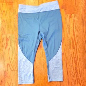 Fabletics Mid Rise Ultra Cool Crop Real Deal/ Blue Dusk Reflective Legging Sz XL